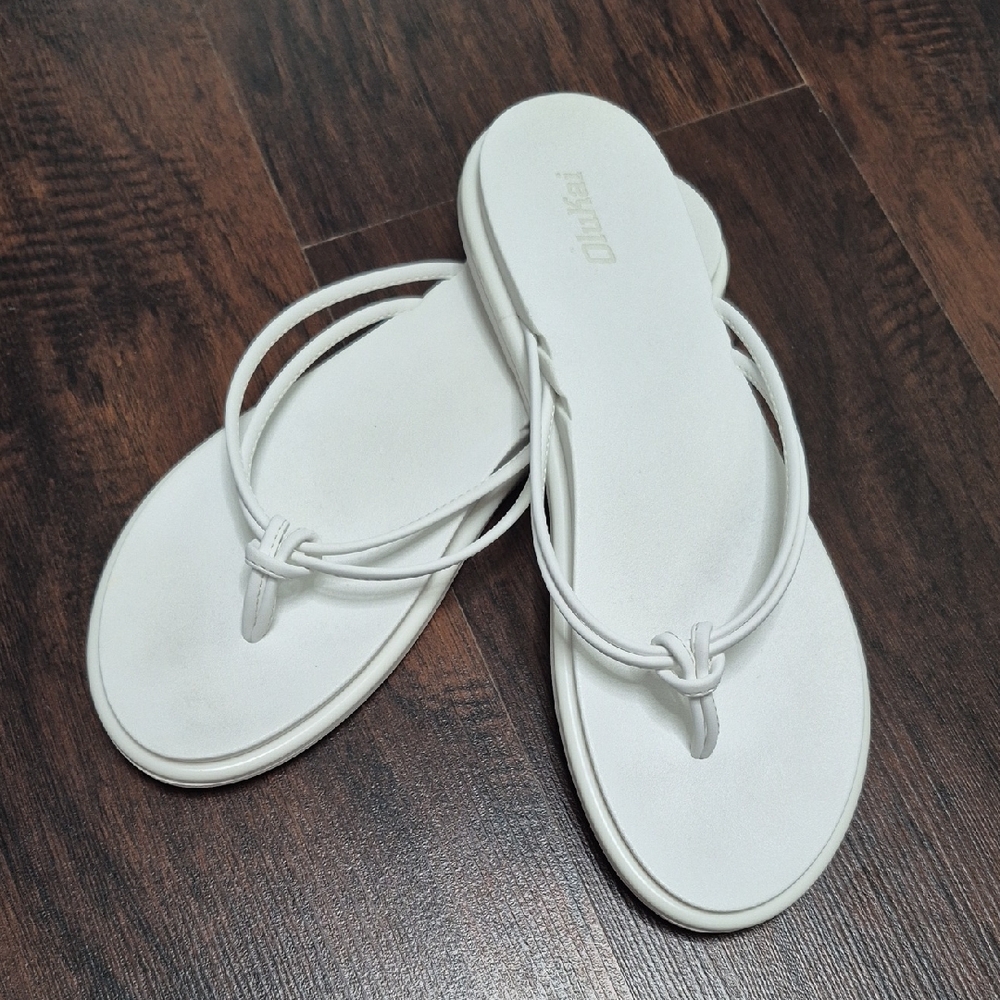 OluKai White Flip Flops